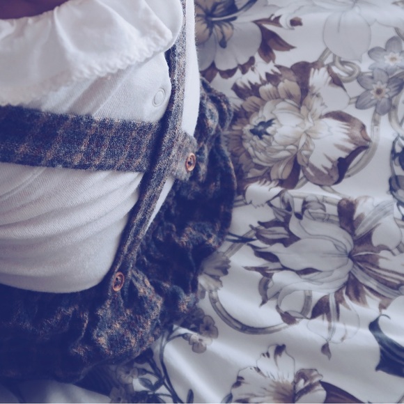 JANIE AND JACK Long Sleeve Bodysuit 3-6 months - Picture 3 of 5